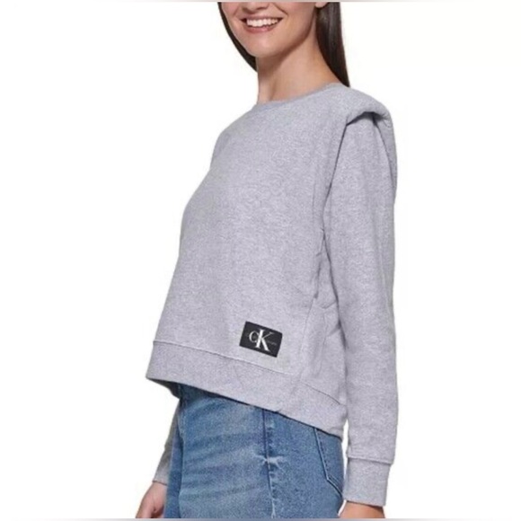 Calvin Klein|Gray padded shoulder sweatshirt, long sleeve in boxy style•••Medium - Picture 4 of 14